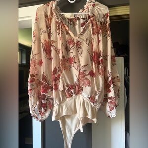 Floral Cream and Mauve V-Neck Tie-Front Blouse